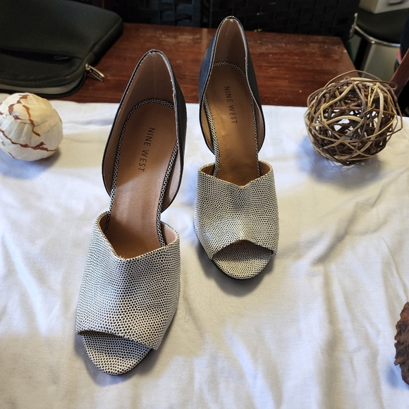 Nine West heels size 7 - Picture 9 of 11